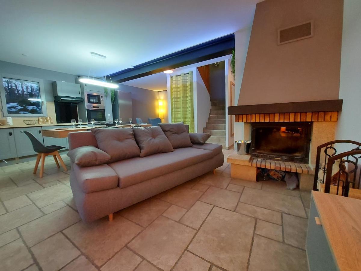 Entre Lac Et Montagne, Chaleureuse Maison 3 Pieces Avec Tres Belle Vue Lac D'Annecy. Terrasse, Jardin, Parking, Cheminee, Barbecue …. 생조리오즈 외부 사진