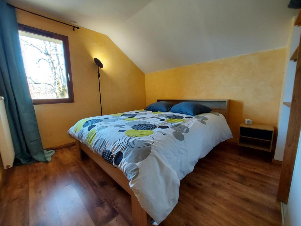 Entre Lac Et Montagne, Chaleureuse Maison 3 Pieces Avec Tres Belle Vue Lac D'Annecy. Terrasse, Jardin, Parking, Cheminee, Barbecue …. 생조리오즈 외부 사진