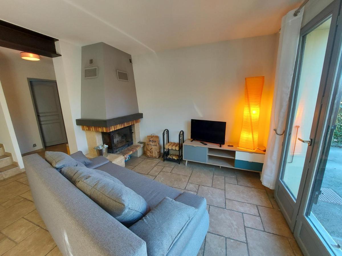 Entre Lac Et Montagne, Chaleureuse Maison 3 Pieces Avec Tres Belle Vue Lac D'Annecy. Terrasse, Jardin, Parking, Cheminee, Barbecue …. 생조리오즈 외부 사진