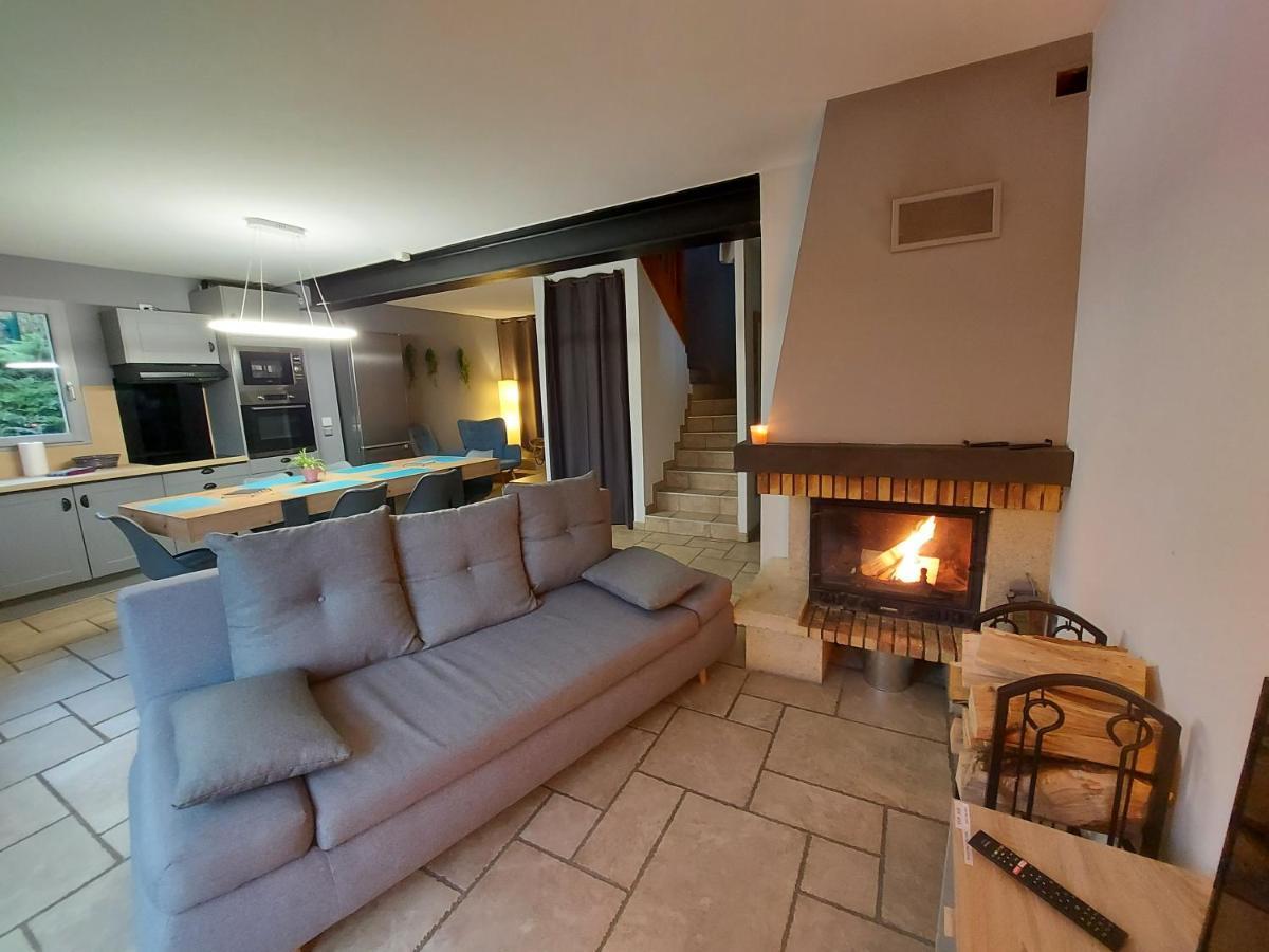 Entre Lac Et Montagne, Chaleureuse Maison 3 Pieces Avec Tres Belle Vue Lac D'Annecy. Terrasse, Jardin, Parking, Cheminee, Barbecue …. 생조리오즈 외부 사진